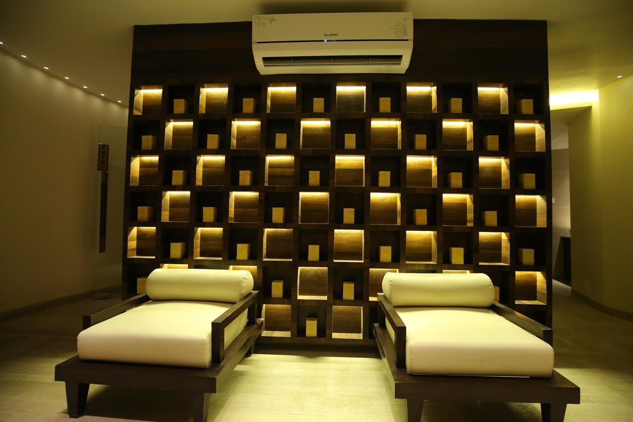 Rajhans Belliza Service Apartment Surat Exterior photo